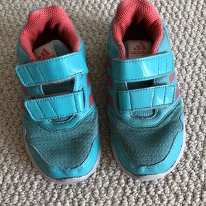 Adidas unisex shoes | size 9